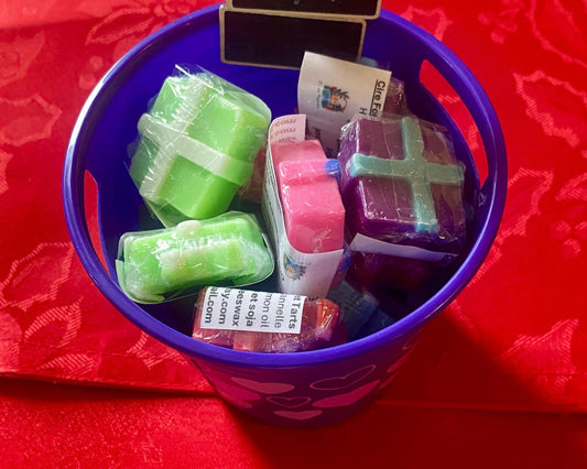Hand Crafted All-Natural Beeswax & Soy Wax Melt Blends
